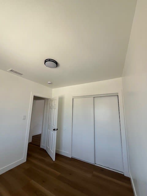 1246 W 96Th St – photo 2