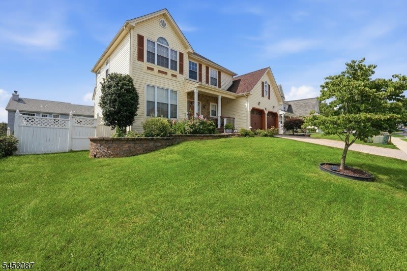 17 Grant Way – photo 2