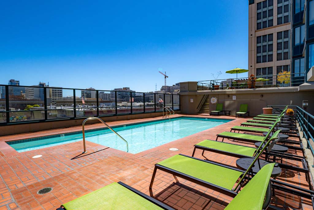 Trinity Towers Apartments – photo 2