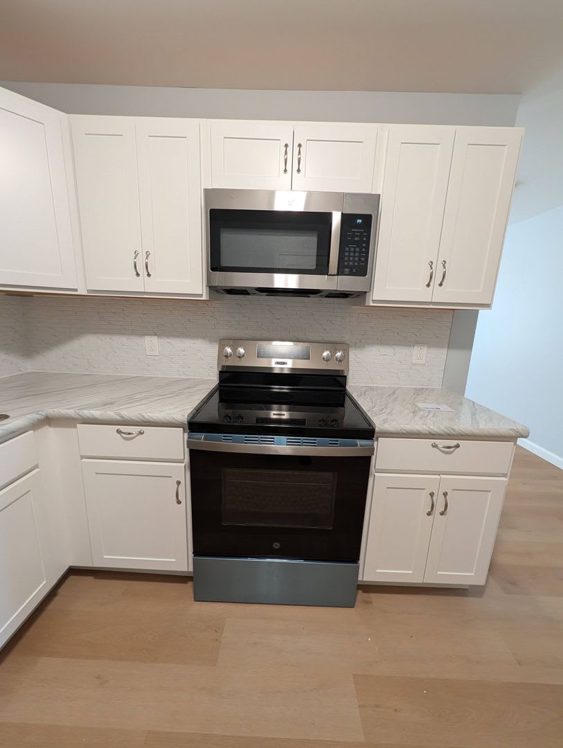 Brand New Construction 3 Bedroom 2 Bath all on 1st floor – photo 4