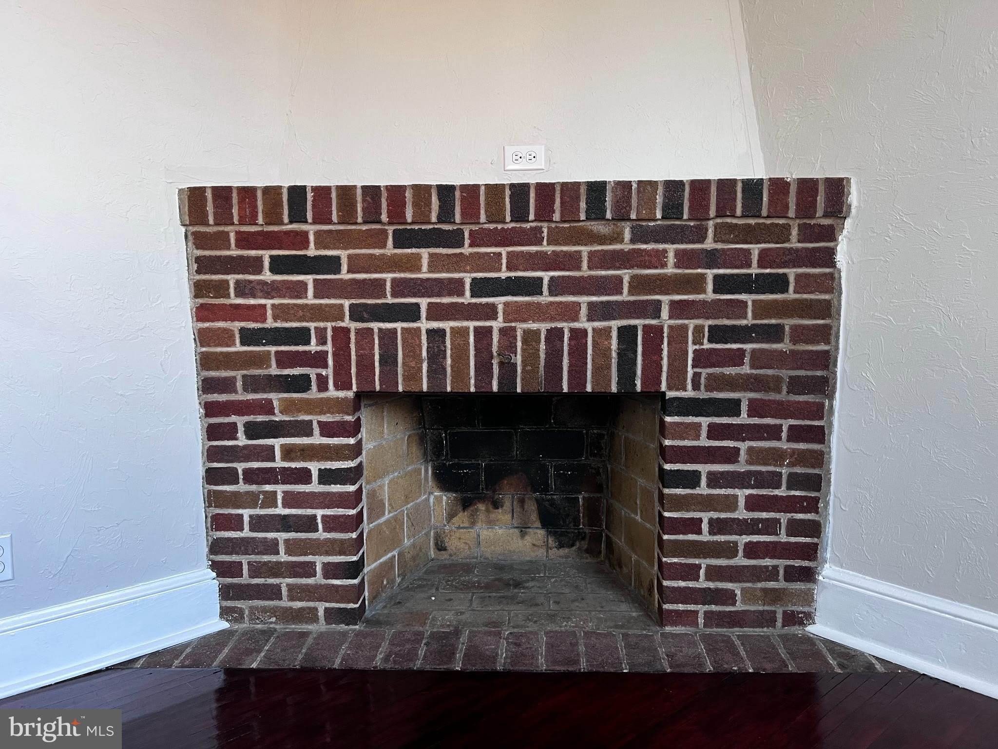 104 KING Street – photo 3