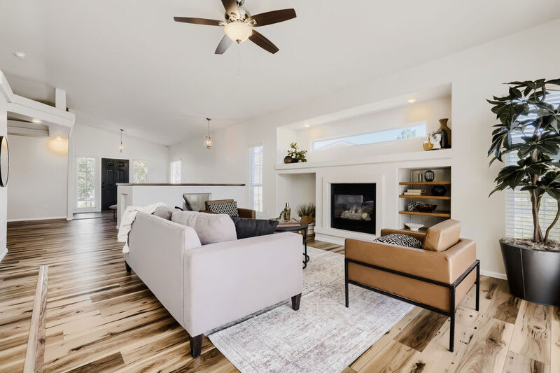 9506 Hollydale Court – photo 5
