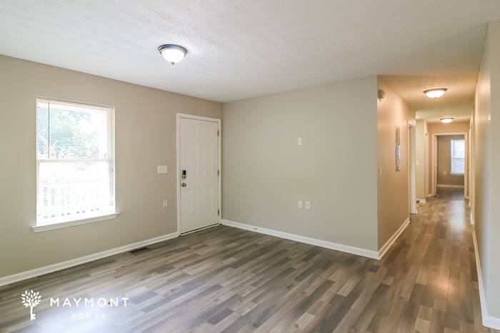 2087 Lakewood Trail Southeast – photo 3