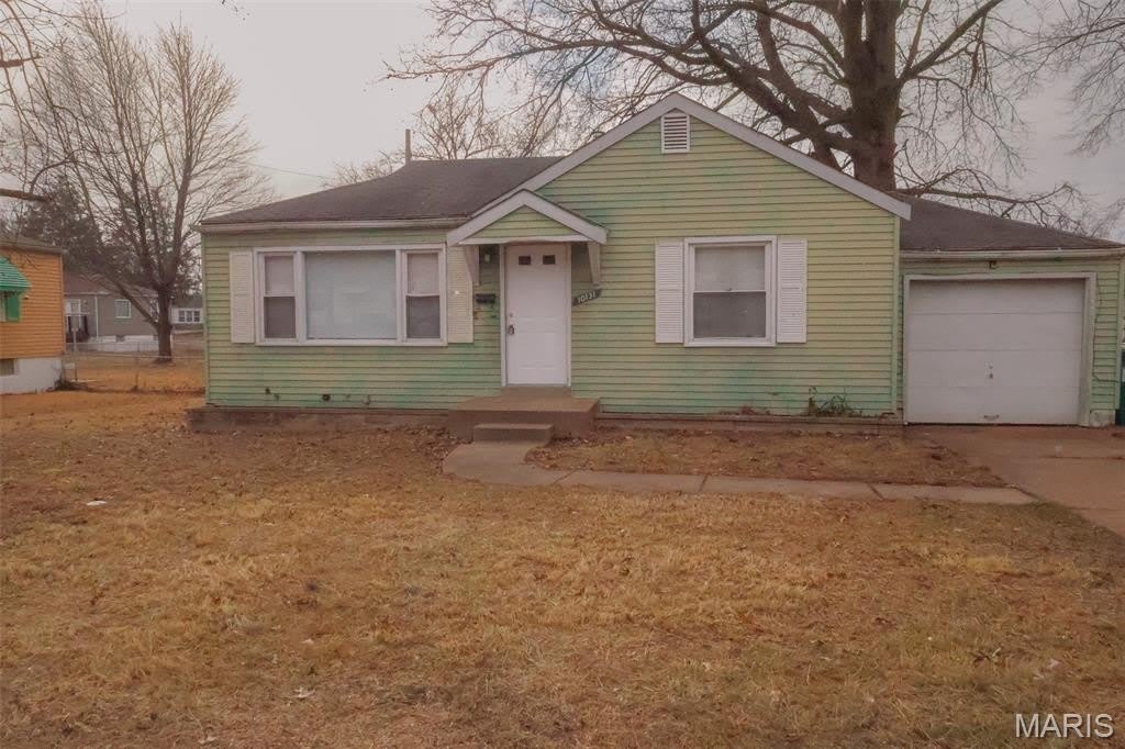 10131 Cabot Drive – photo 1