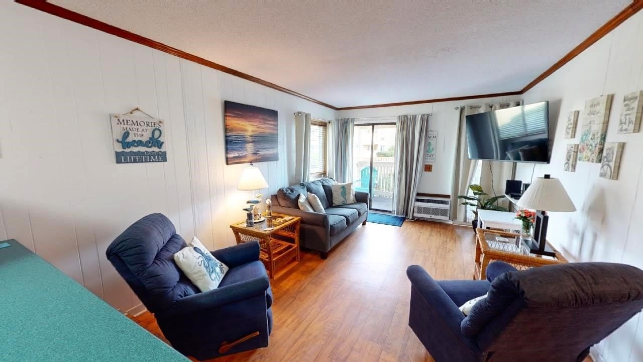 9660 Shore Dr. – photo 2
