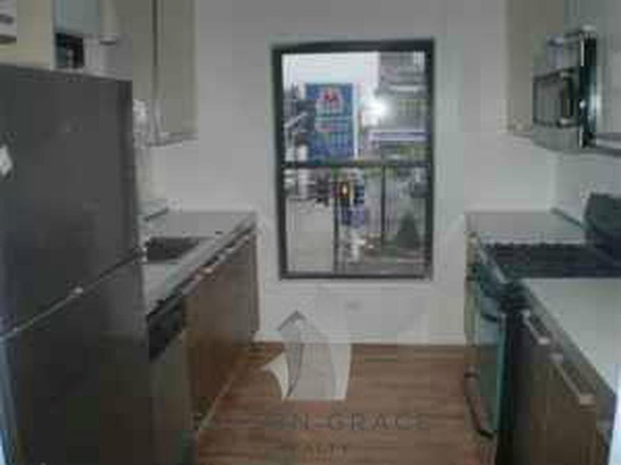 1212 W Foster Ave – photo 5
