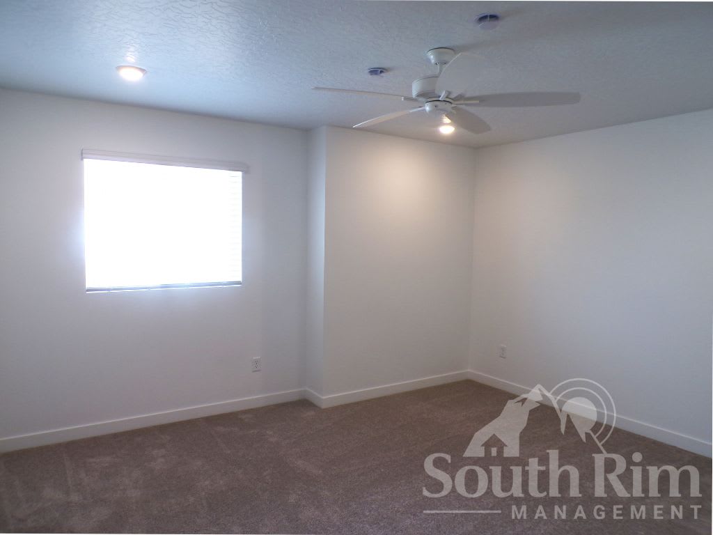 660 Frost Street – photo 4