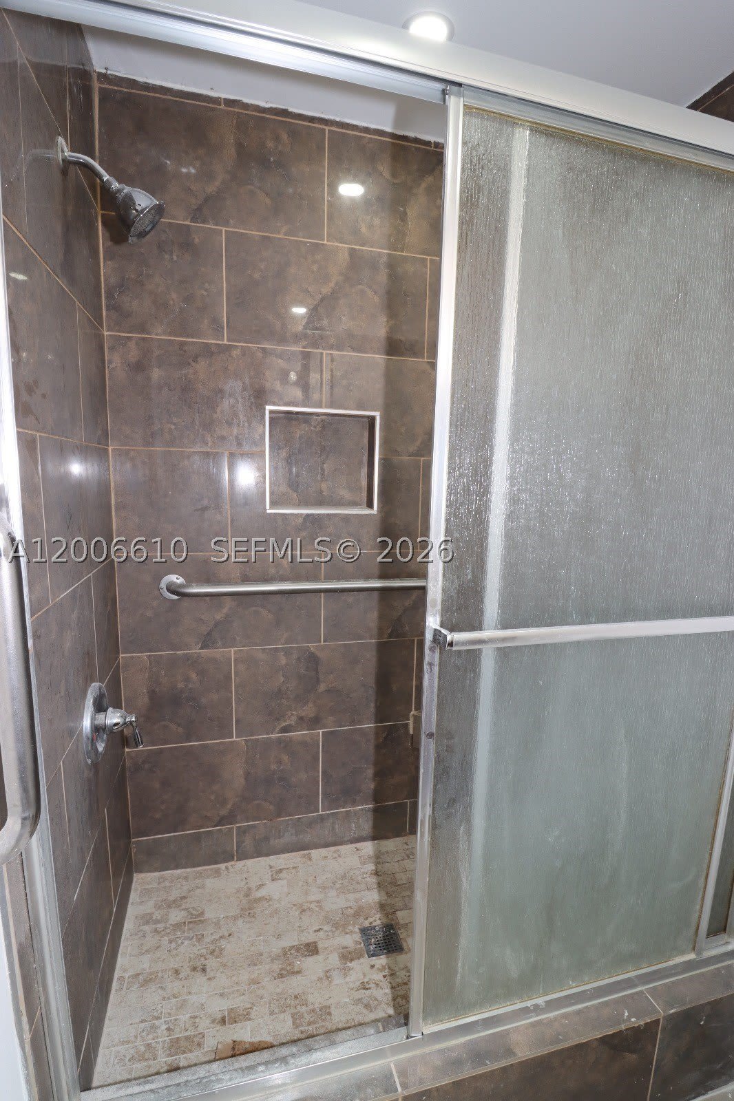 2806 Taylor St – photo 5