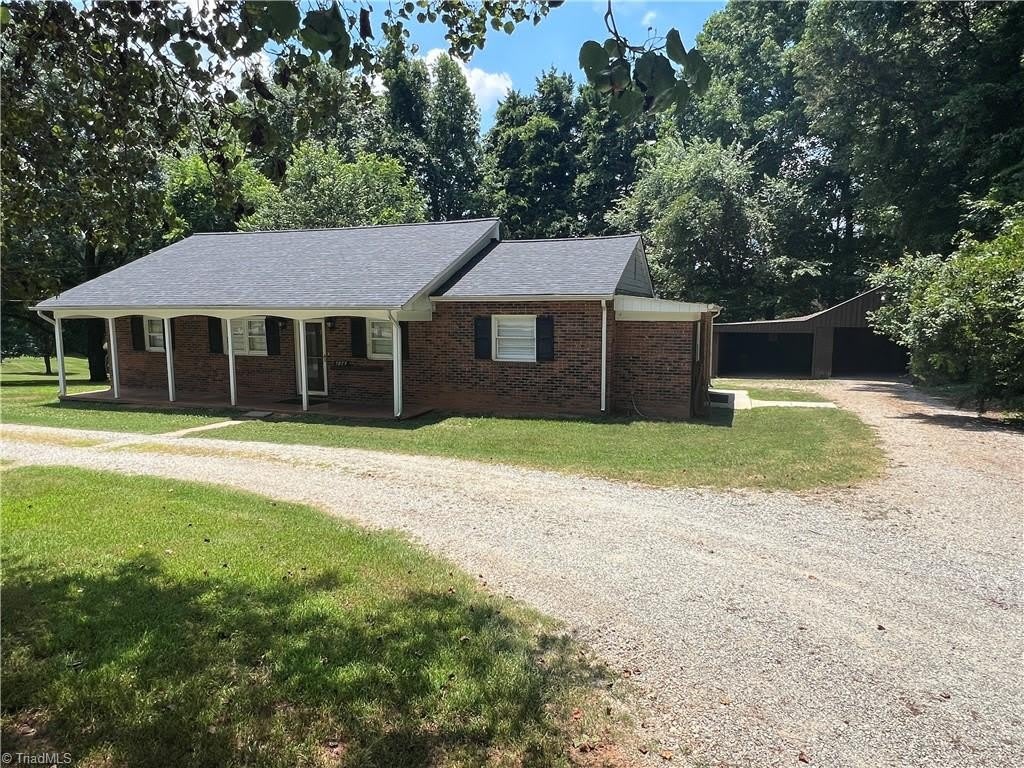 5879 Stanley Huff Road – photo 2