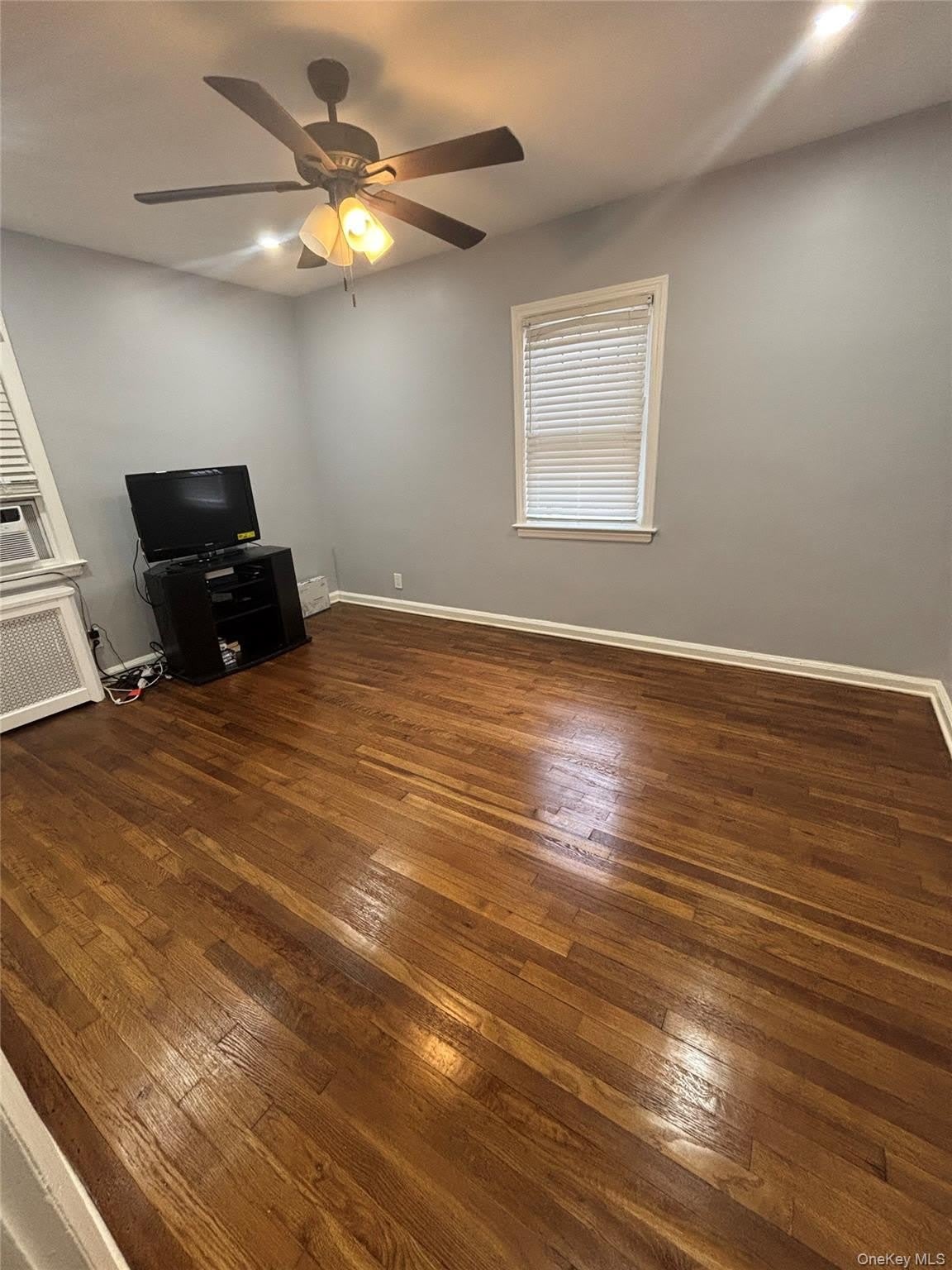 227-42 113th Drive – photo 3