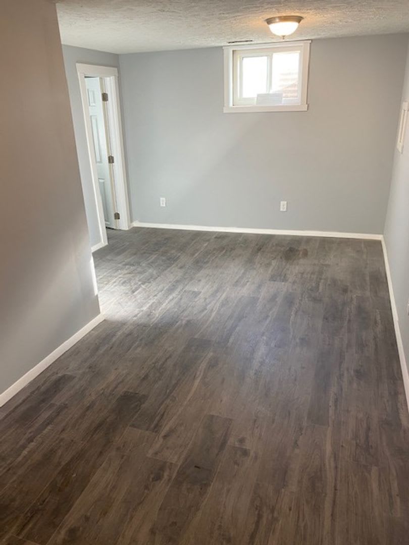 Charming 5 BD/3 BA down the street from Kelley and Luddy! – photo 2