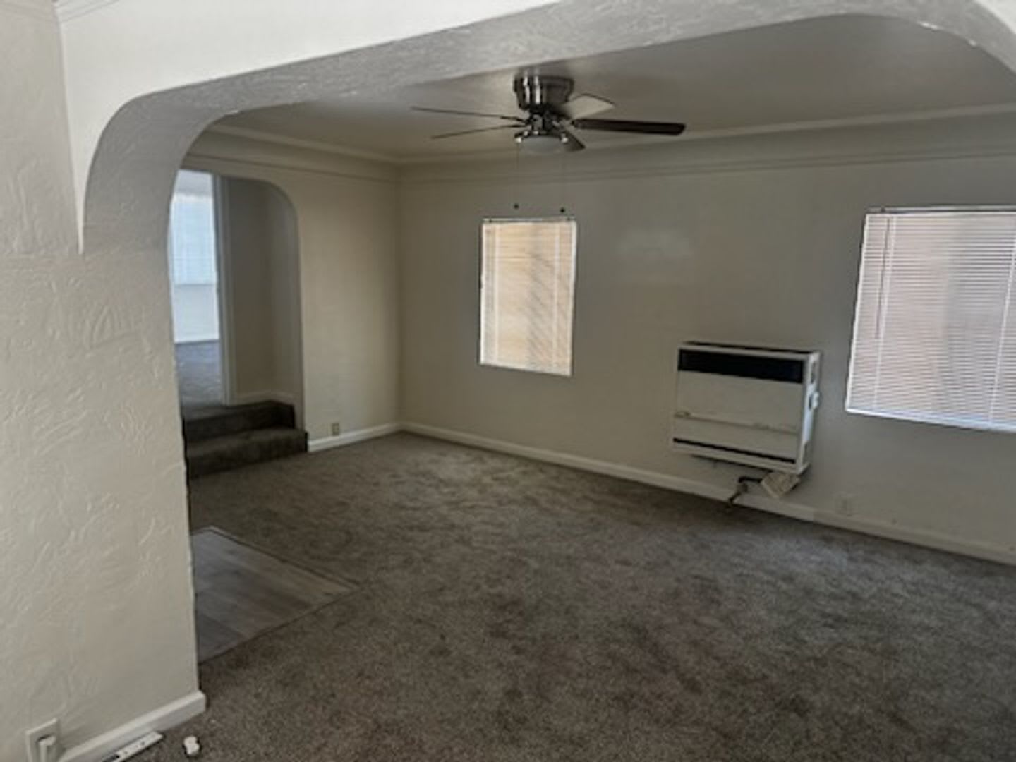 3 Bedroom Home w/ Garage – photo 4