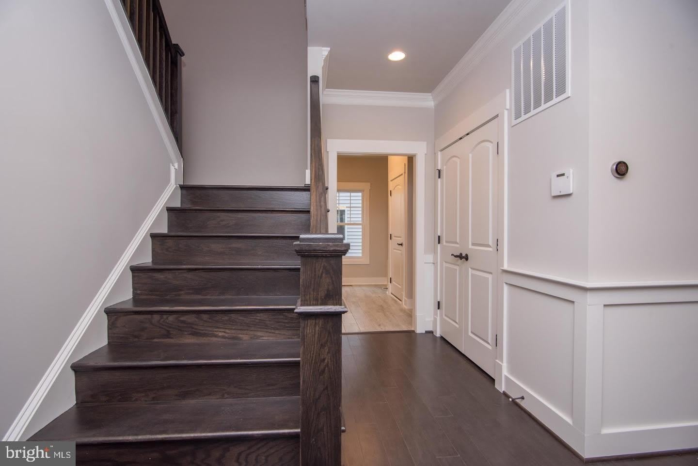 6928 REGENT Lane – photo 5