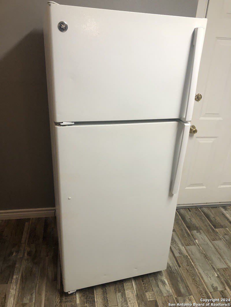 215 EDNA AVE – photo 5