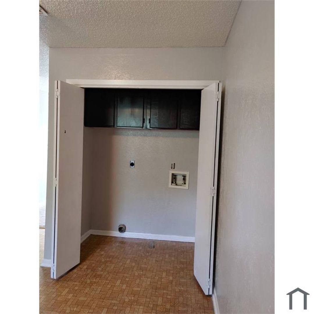 2/1 Apartment Close to Elementary School – photo 2