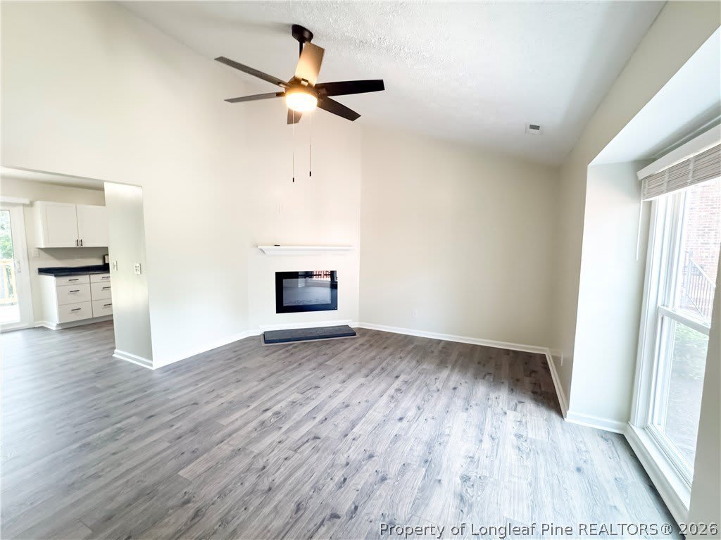 533 Coronation Drive – photo 4