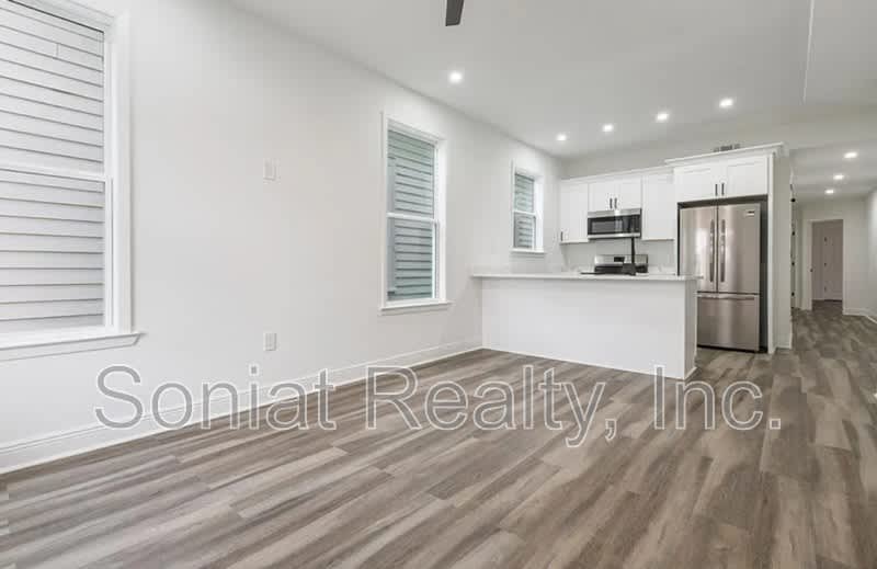 2023 First St. – photo 4