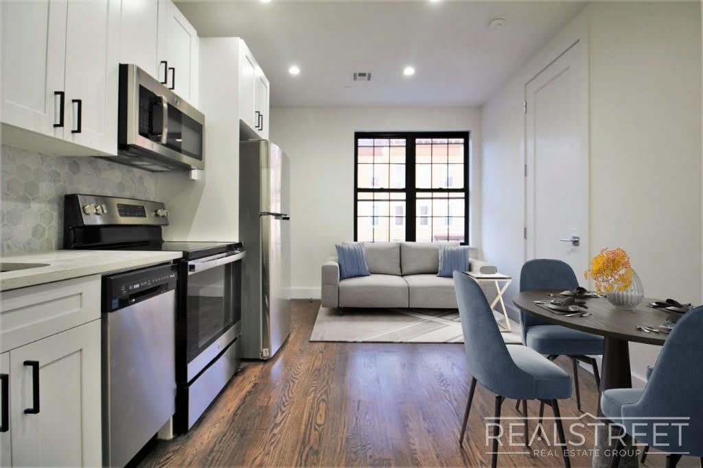 122 Thomas S Boyland – photo 2