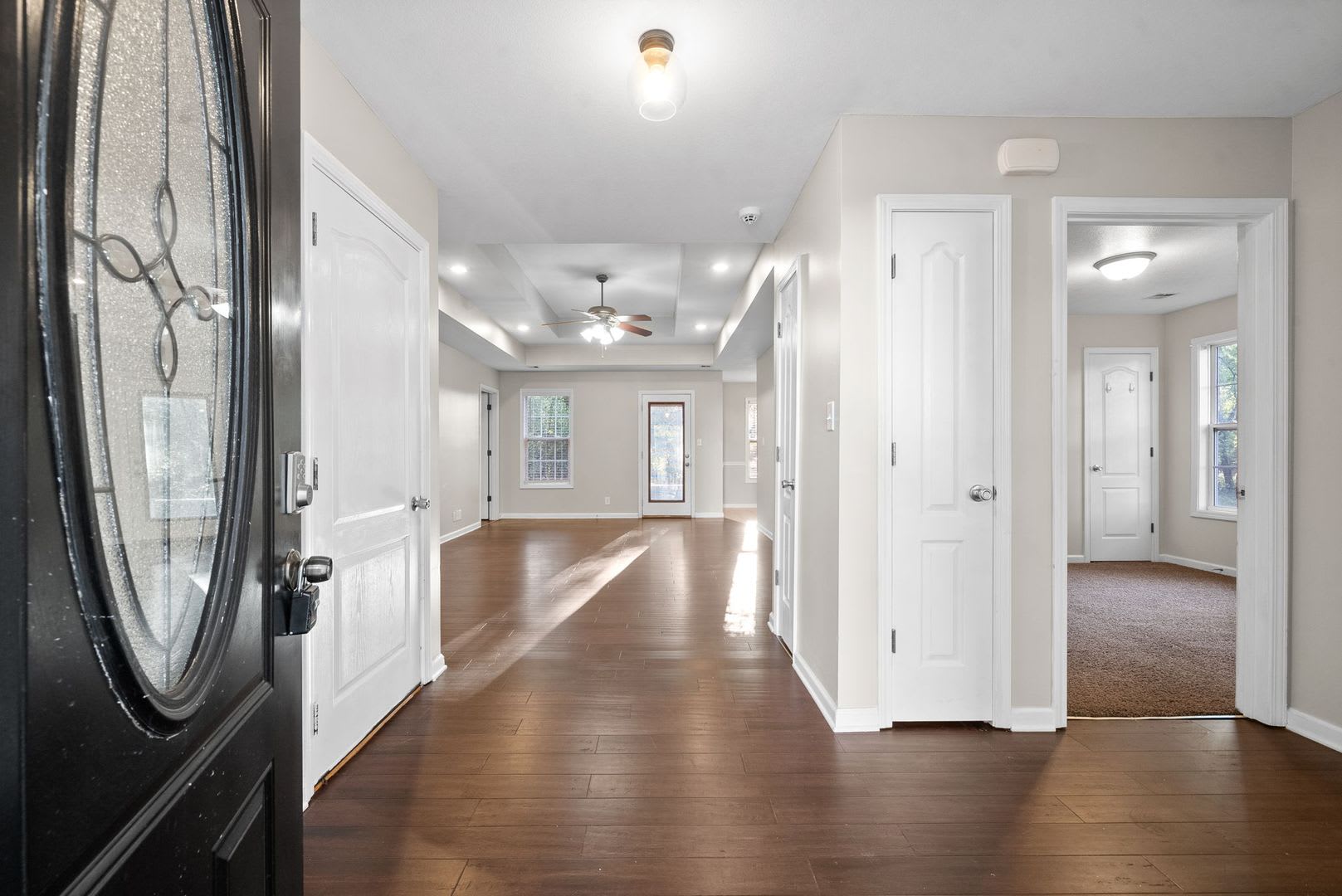 Pet Friendly Three Bedroom – photo 5