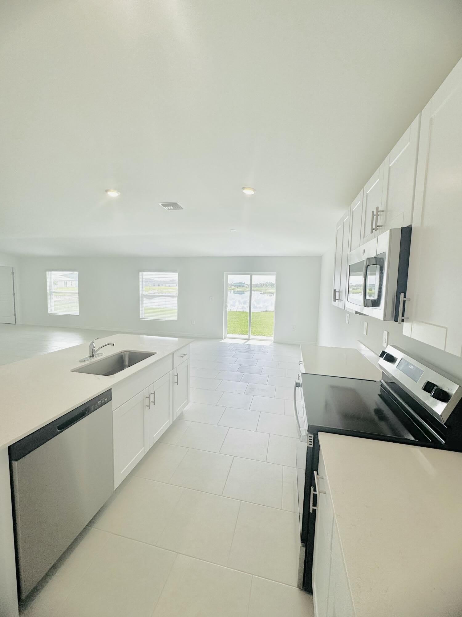17124 Pompeii Way – photo 3