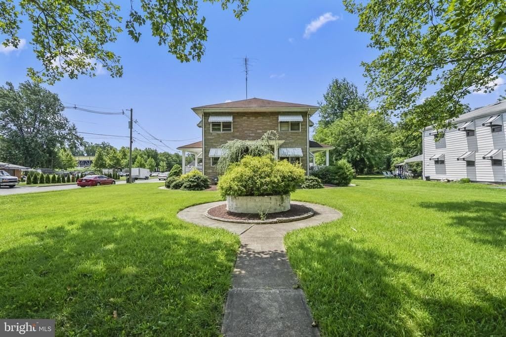 1125 PARKWAY AVENUE – photo 3