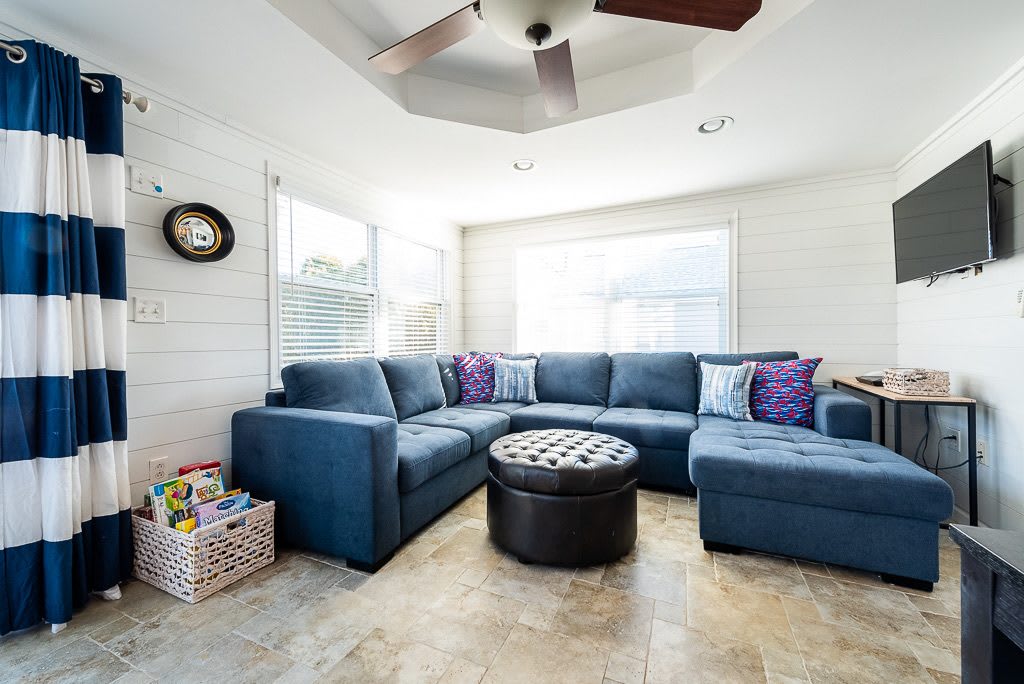 36 Center Beach Ave – photo 4