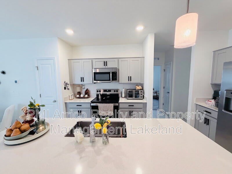 2715 Gentle Rain Dr – photo 3