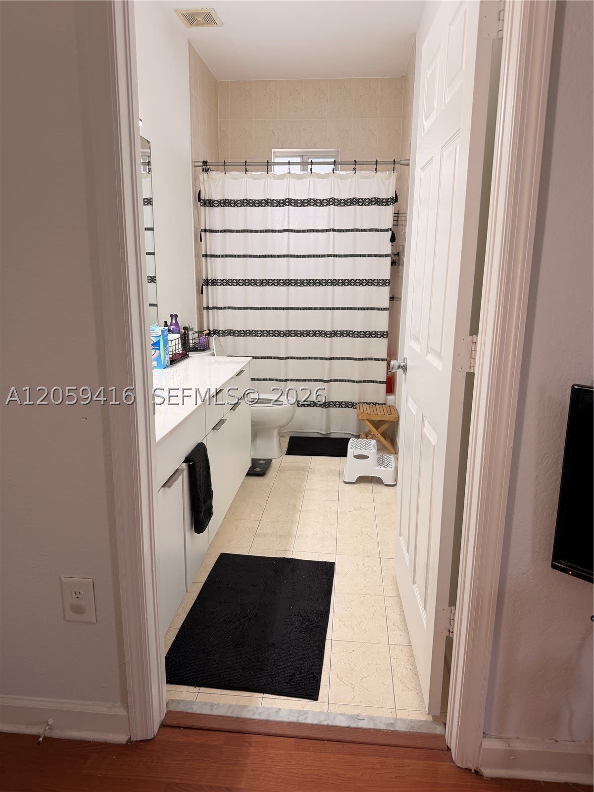 3175 NE 4th St – photo 5