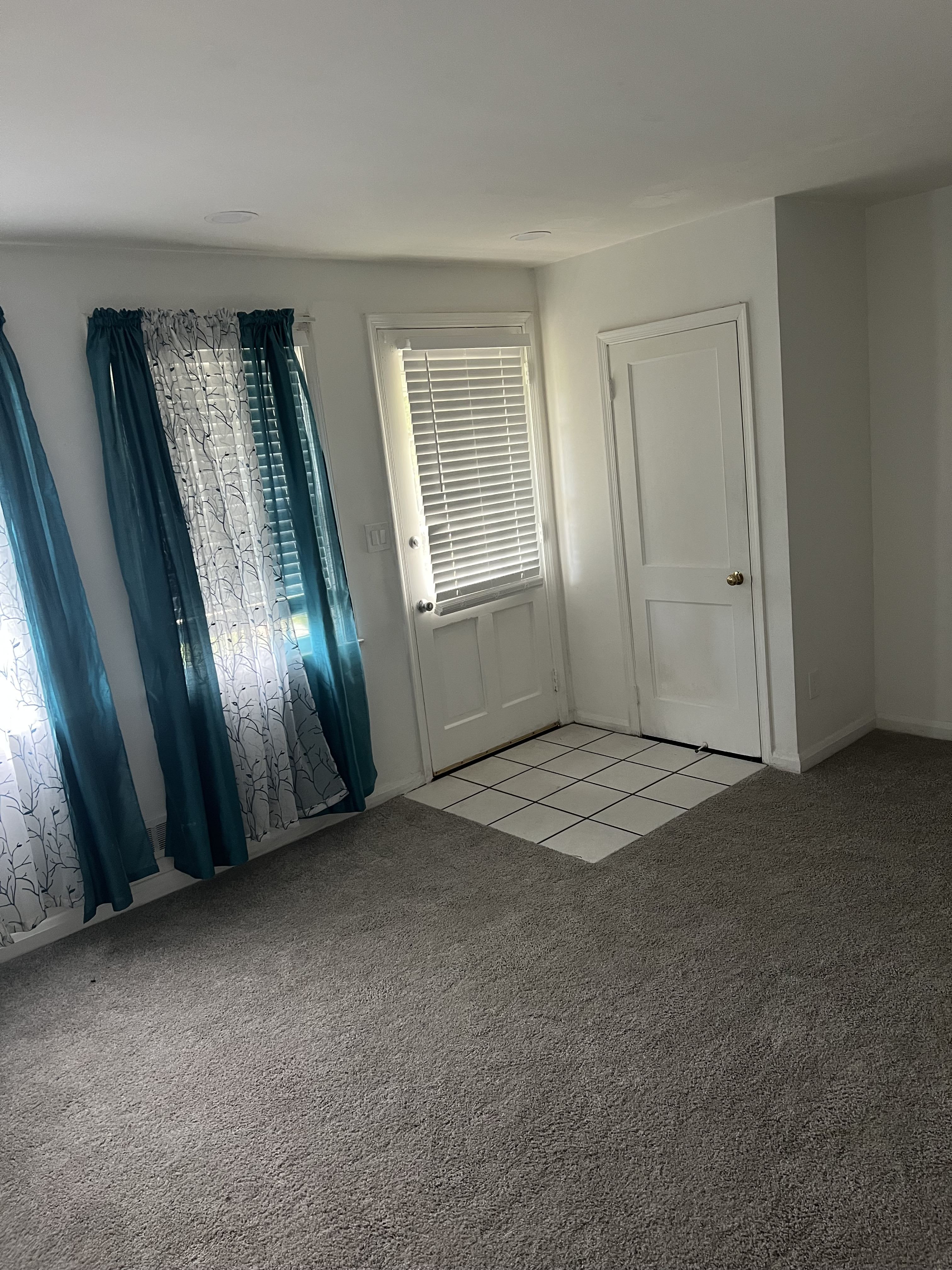 7230 Conley St – photo 4