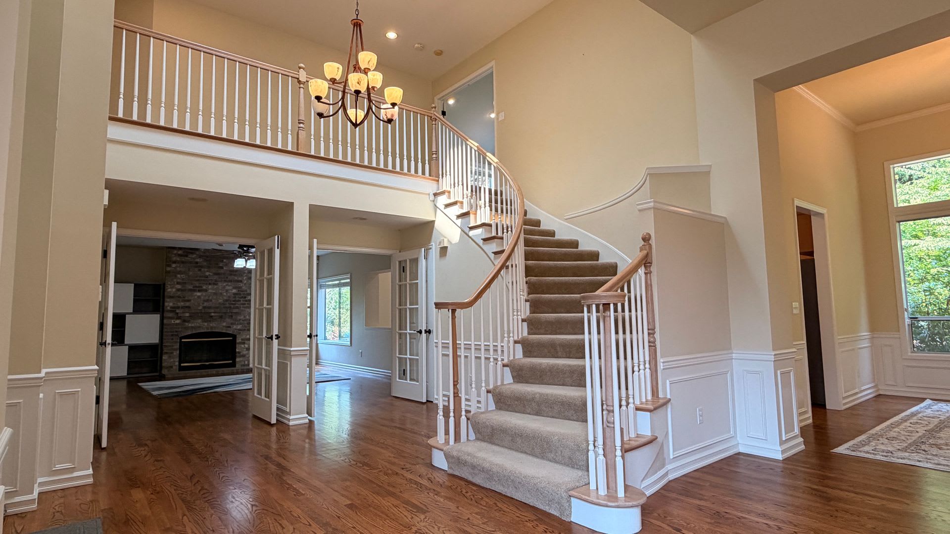 Beautiful Upgraded 4 Bedroom 2.75 Bath Home in Sammamish – photo 5