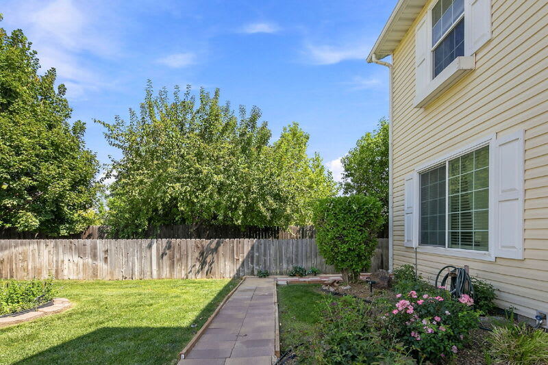 1012 N Jullion Ave – photo 1