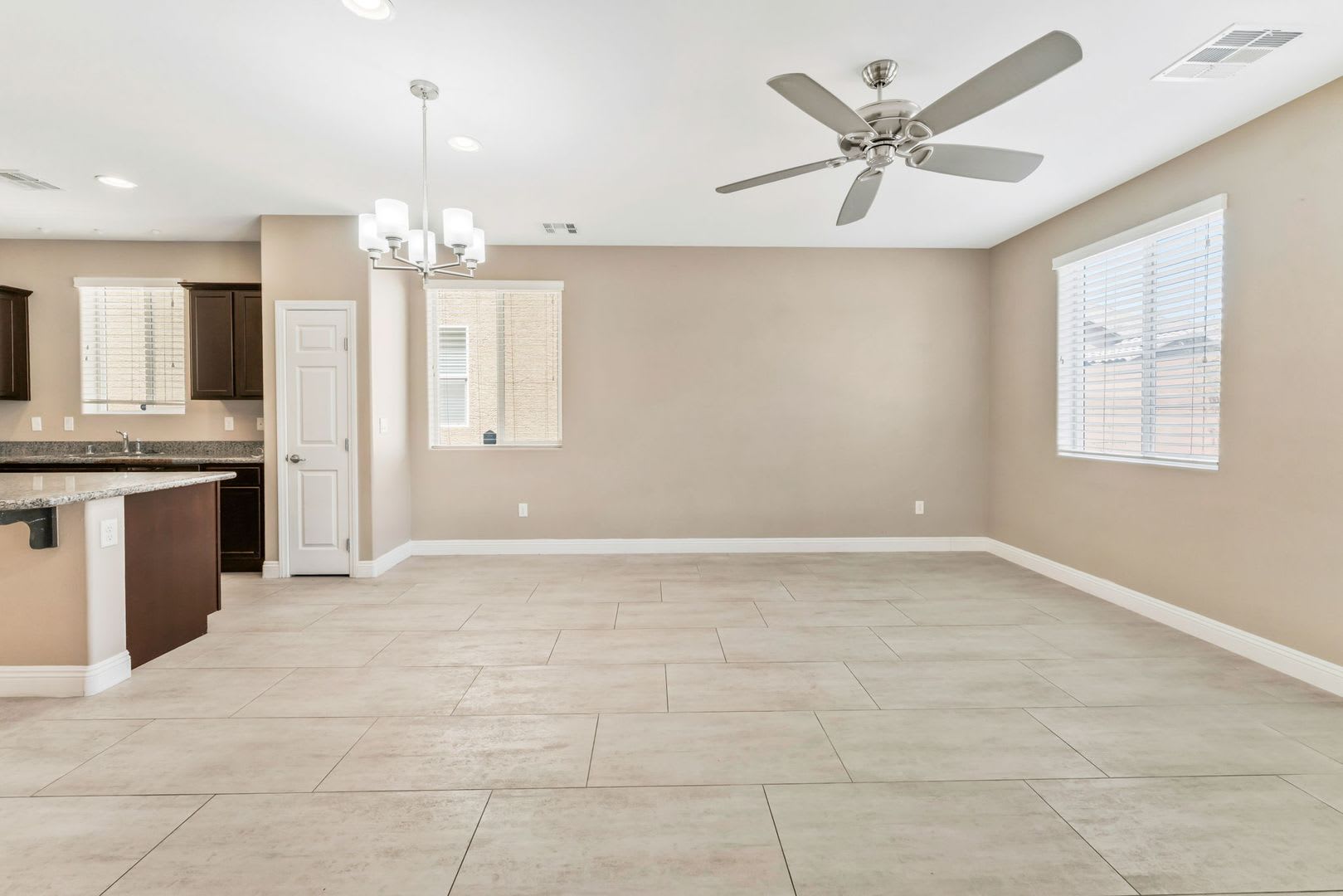 Modern Comfort Meets Flexible Living In The Heart Of Southwest Las Vegas – photo 5