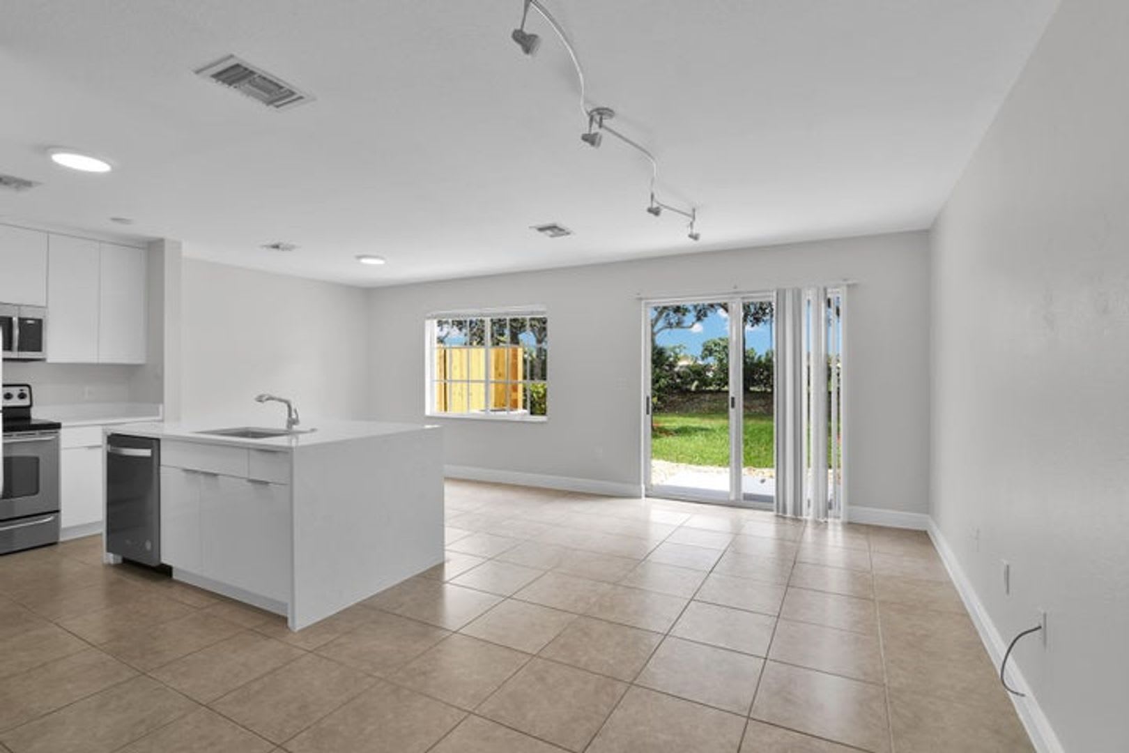 6599 Old Farm Trail 6599 Boynton Beach Fl 33437 – photo 5