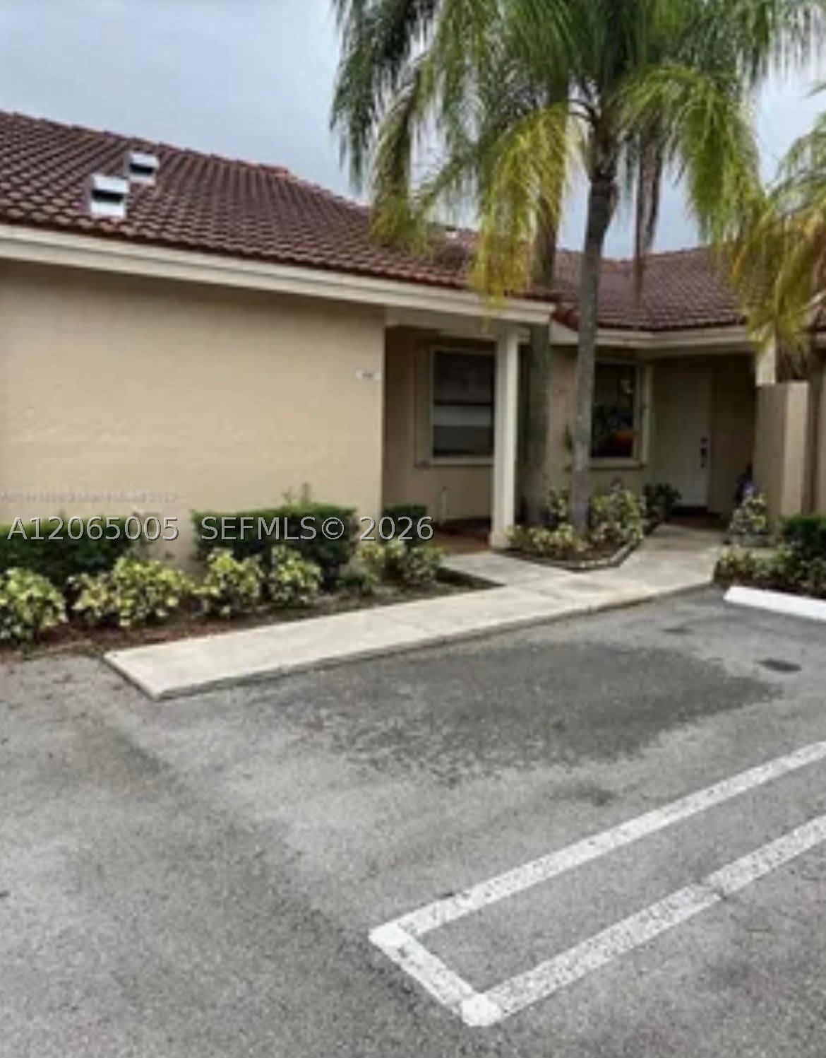6547 Nw 170Th Ter – photo 2