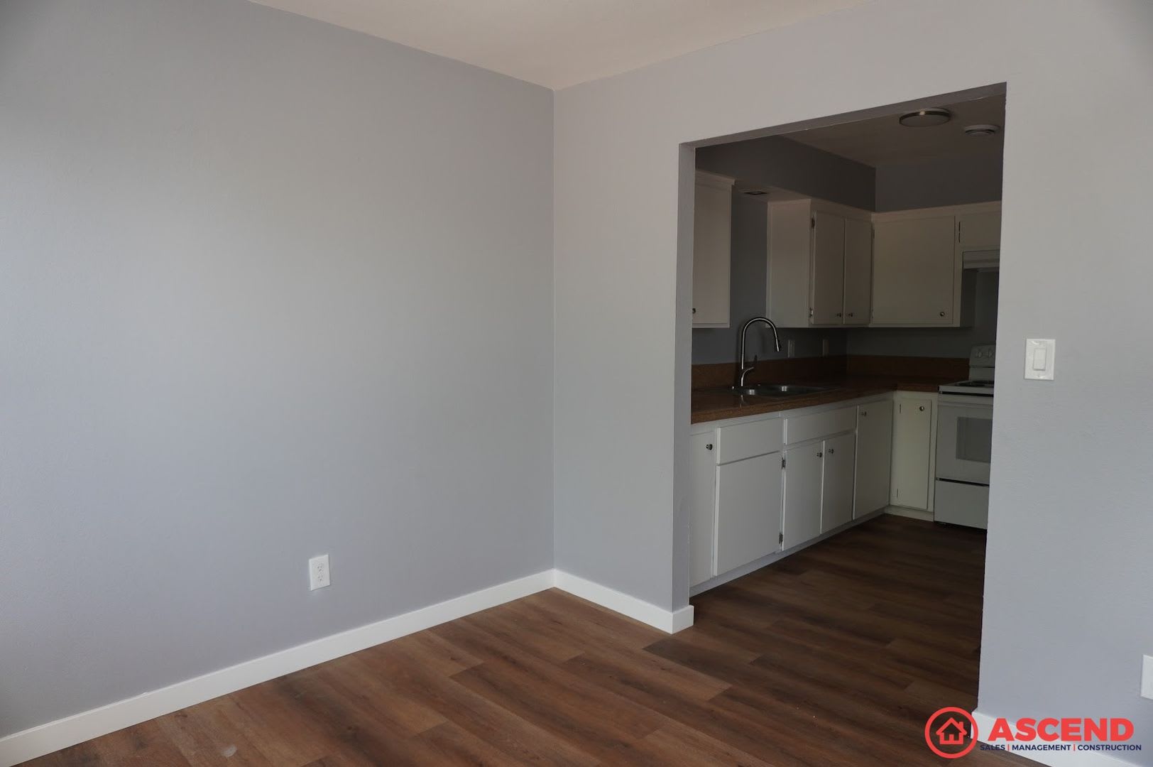 2905 La Costa St – photo 5