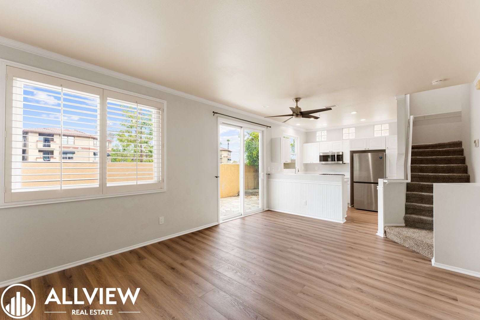 Gorgeous 2 bed/2.5 bath! Located in the highly desired city of Rancho Santa Margarita! – photo 2