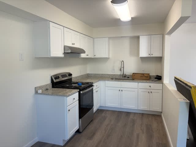 428 North Vaughan Avenue – photo 4