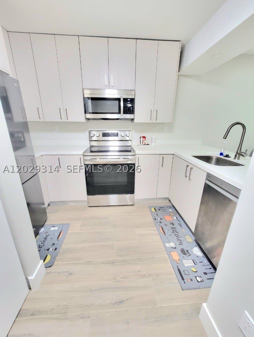 15495 Miami Lakeway N – photo 2