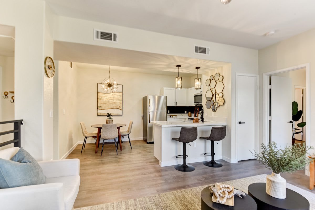 2071 Hussium Hills Street – photo 3