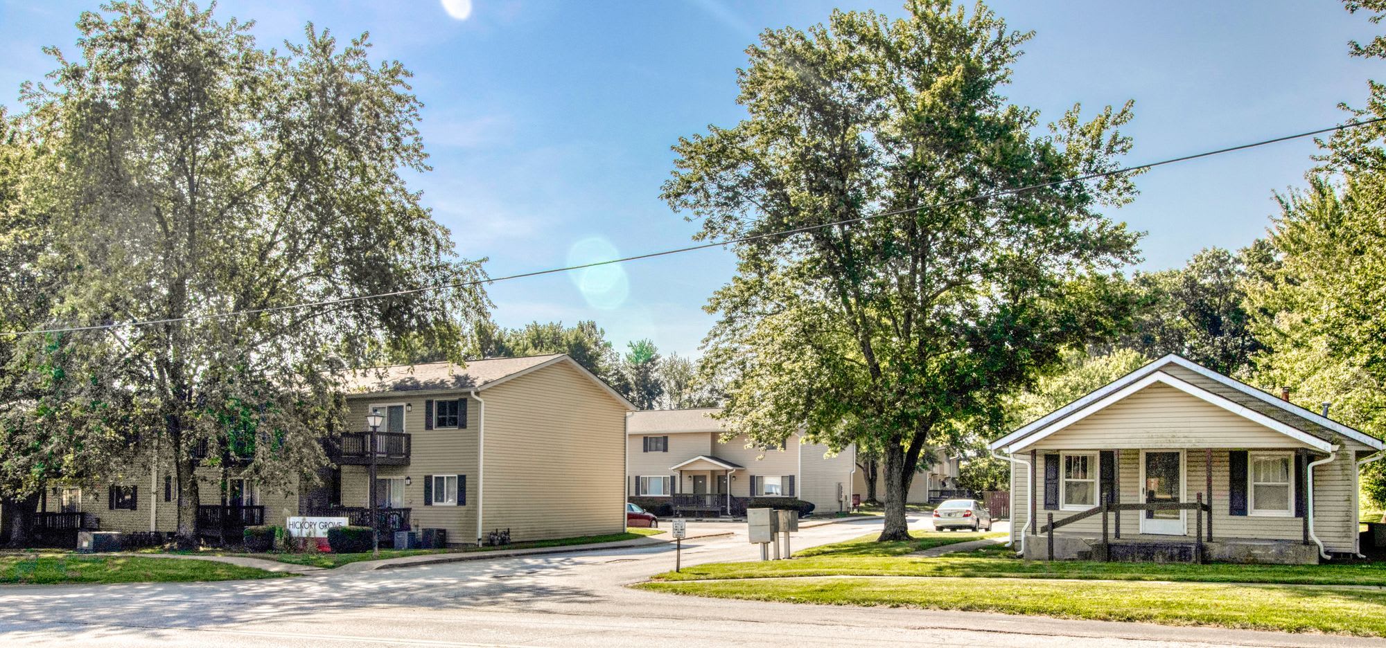 Hickory Grove Apartments – photo 2