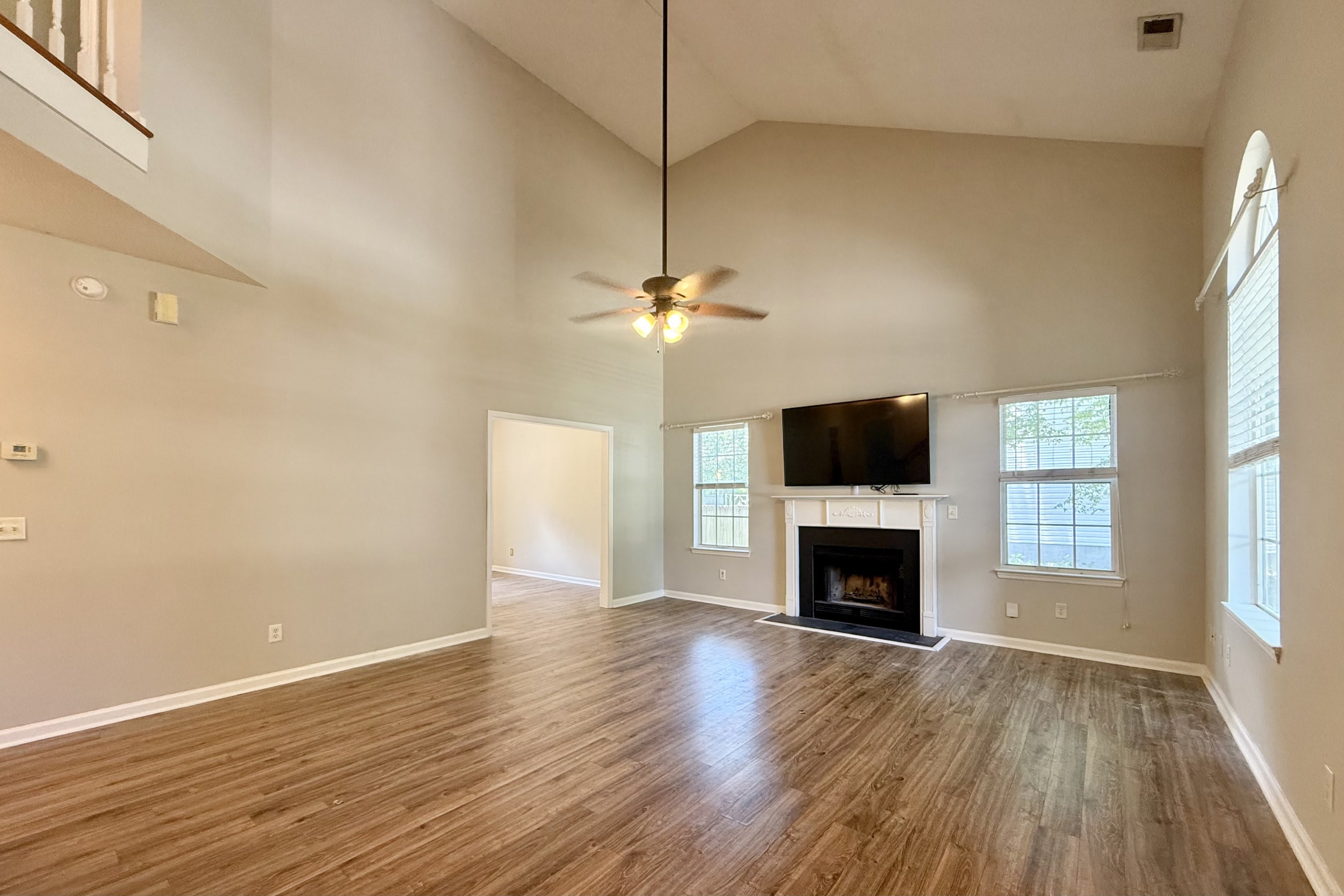 102 Adthan Cir – photo 3
