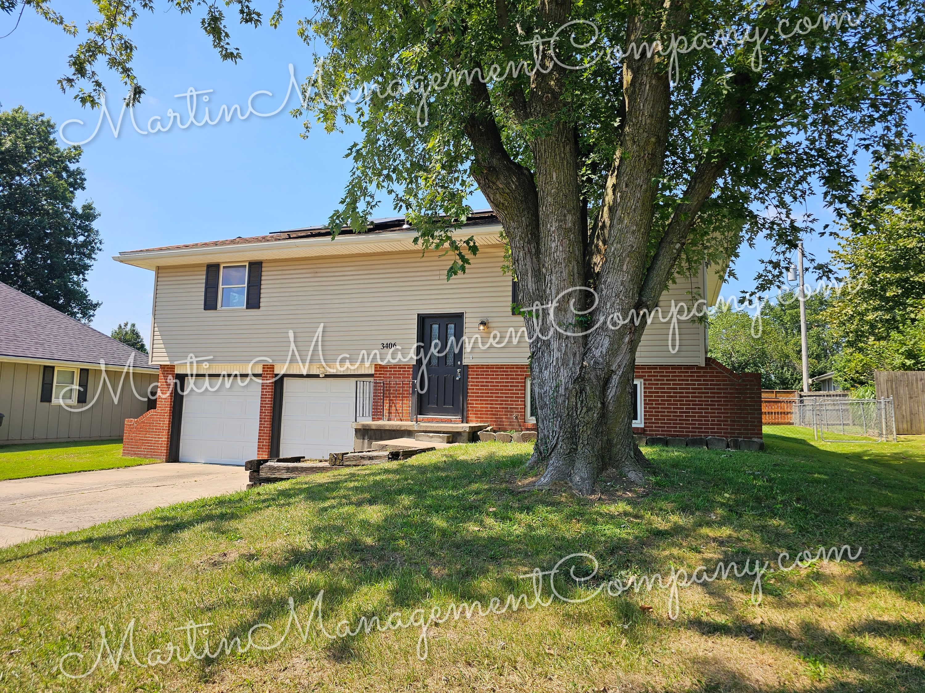3406 South Grand Avenue – photo 2