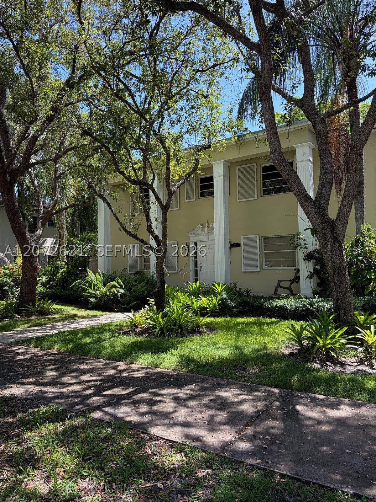 3923 Segovia St – photo 2