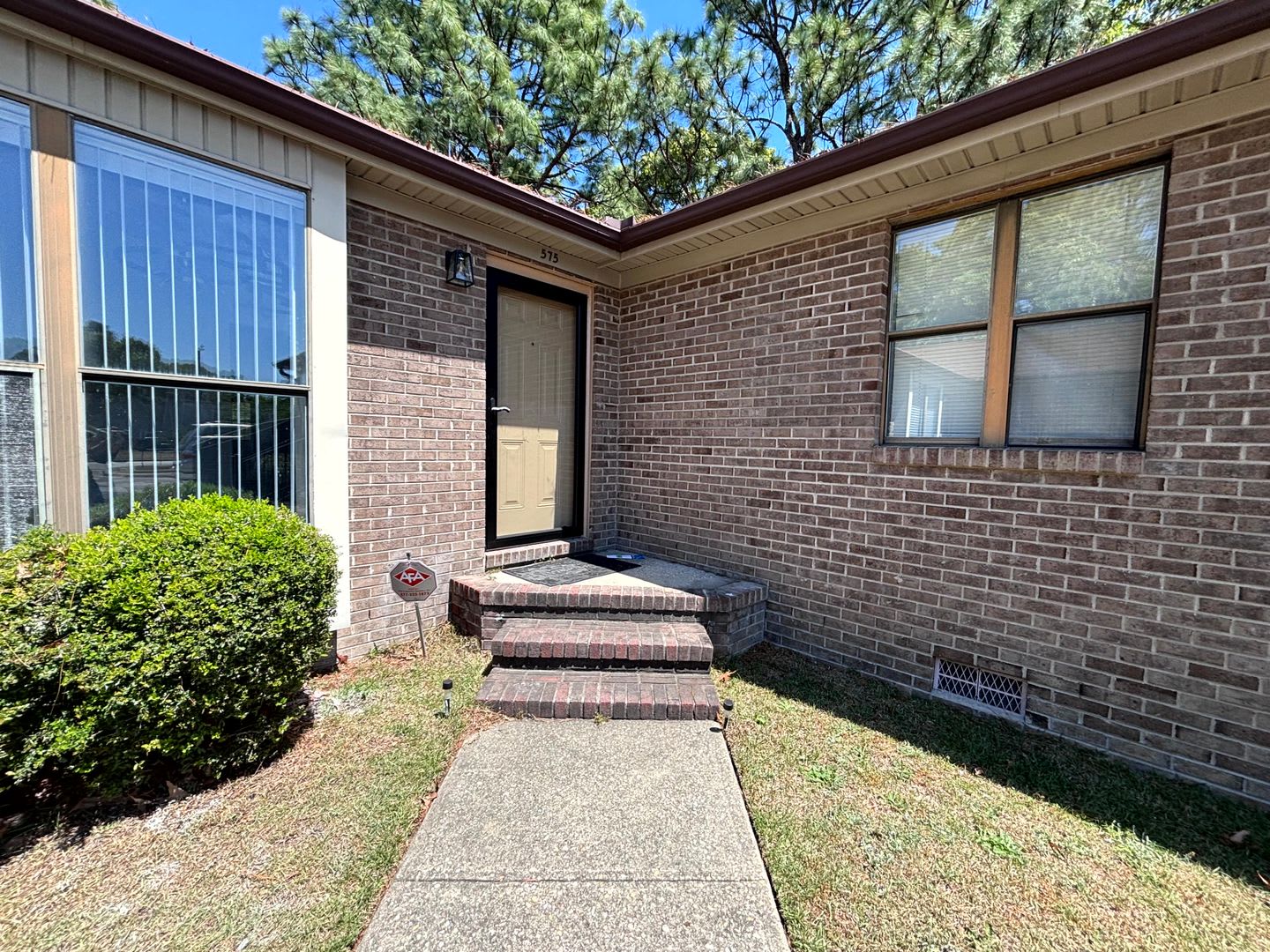 575 Countrytown ~ Countrytown~PRICE DROP~ – photo 1