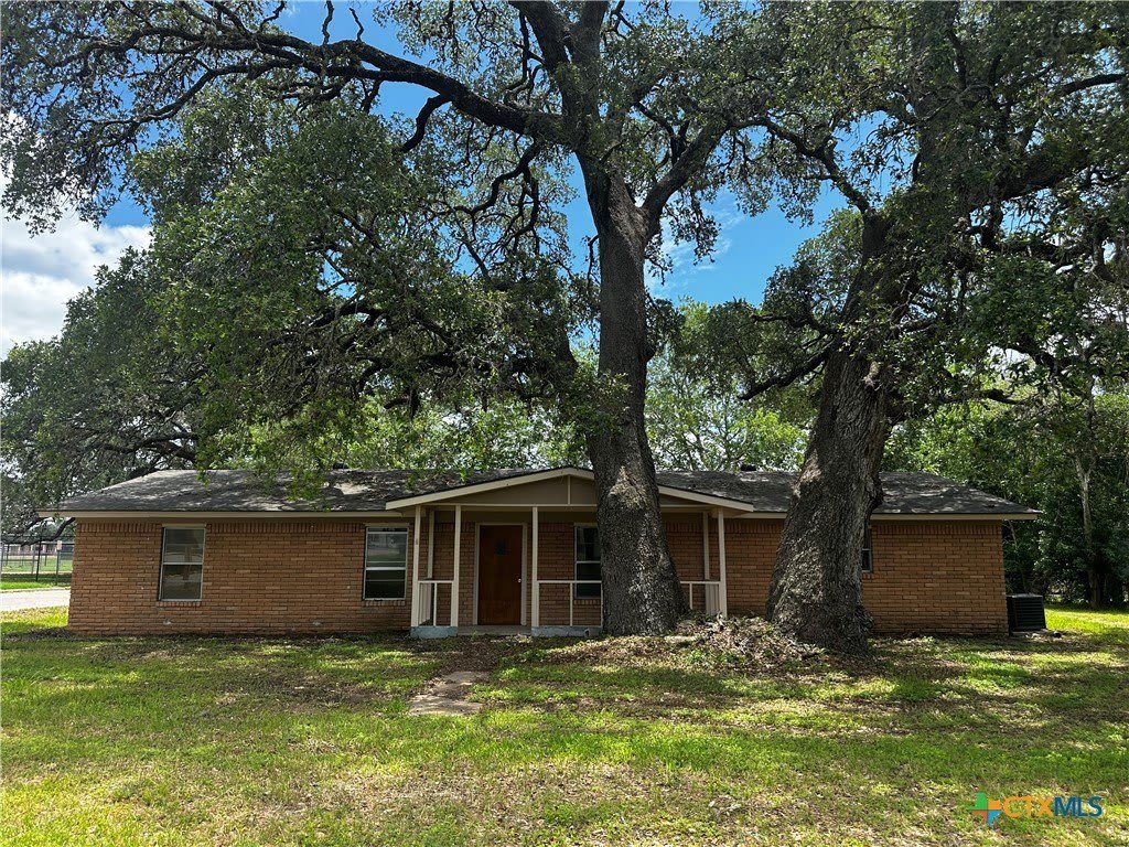 1434 Saint Andrew Street – photo 1