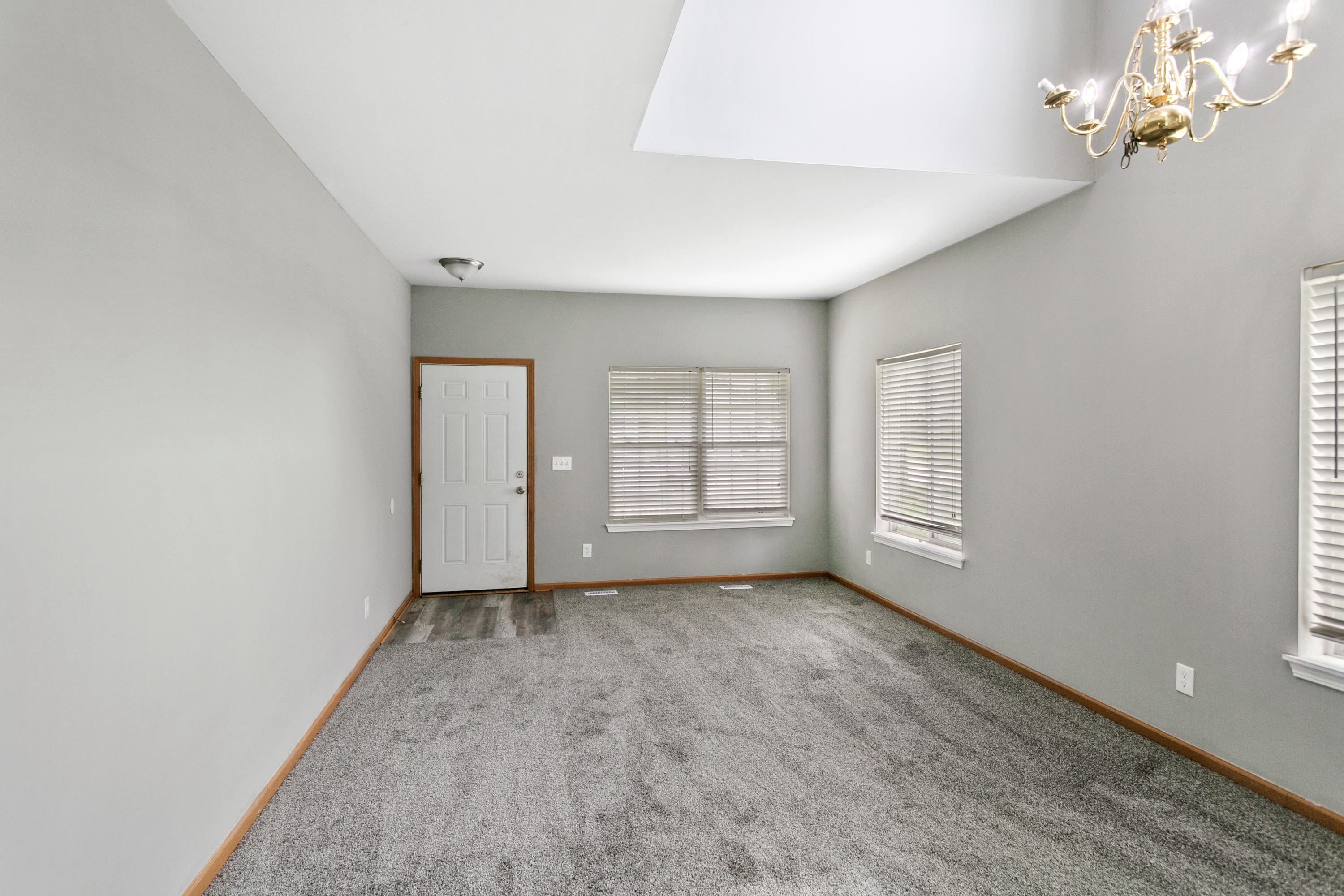 678 Zachary Drive – photo 4