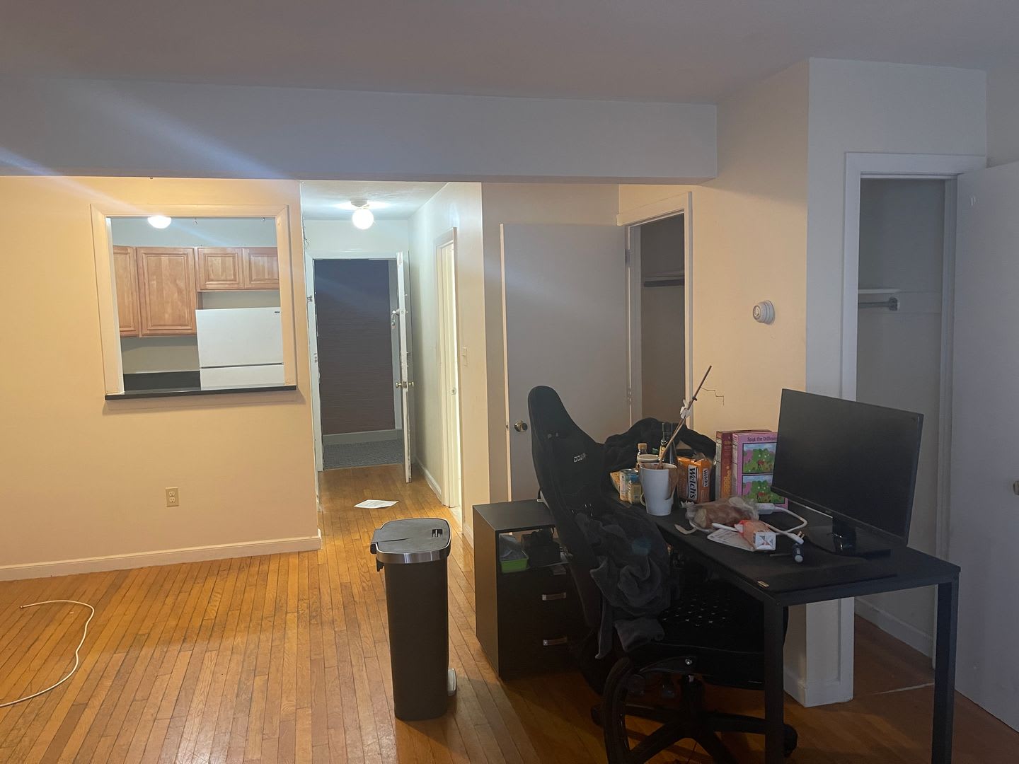 Free Momth Allston Oversized Sunny Modern 2 bed with Parking ava Ht Hw Inc Included, Students and Pets ok – photo 4