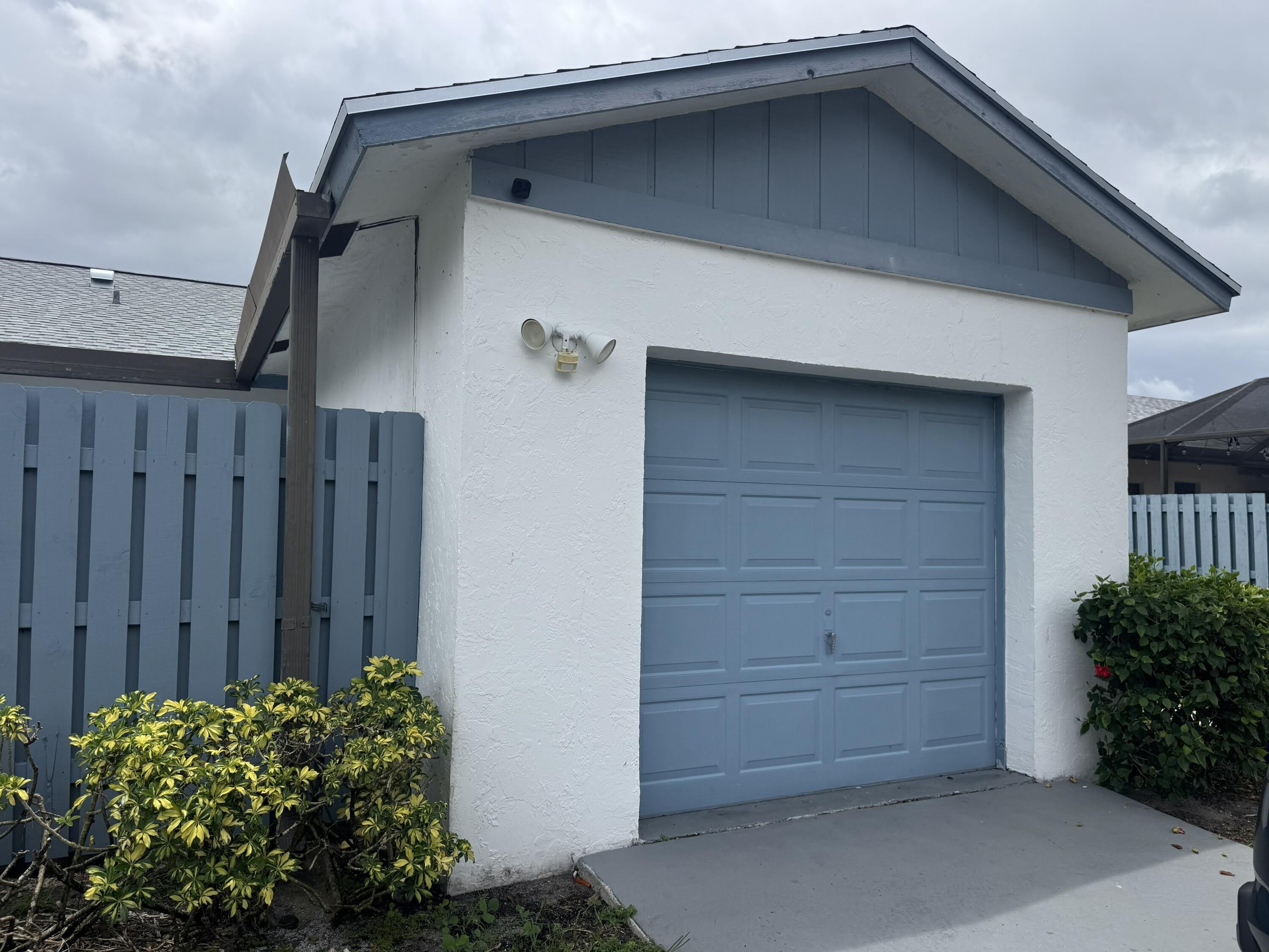 1204 Timberlane Circle – photo 2