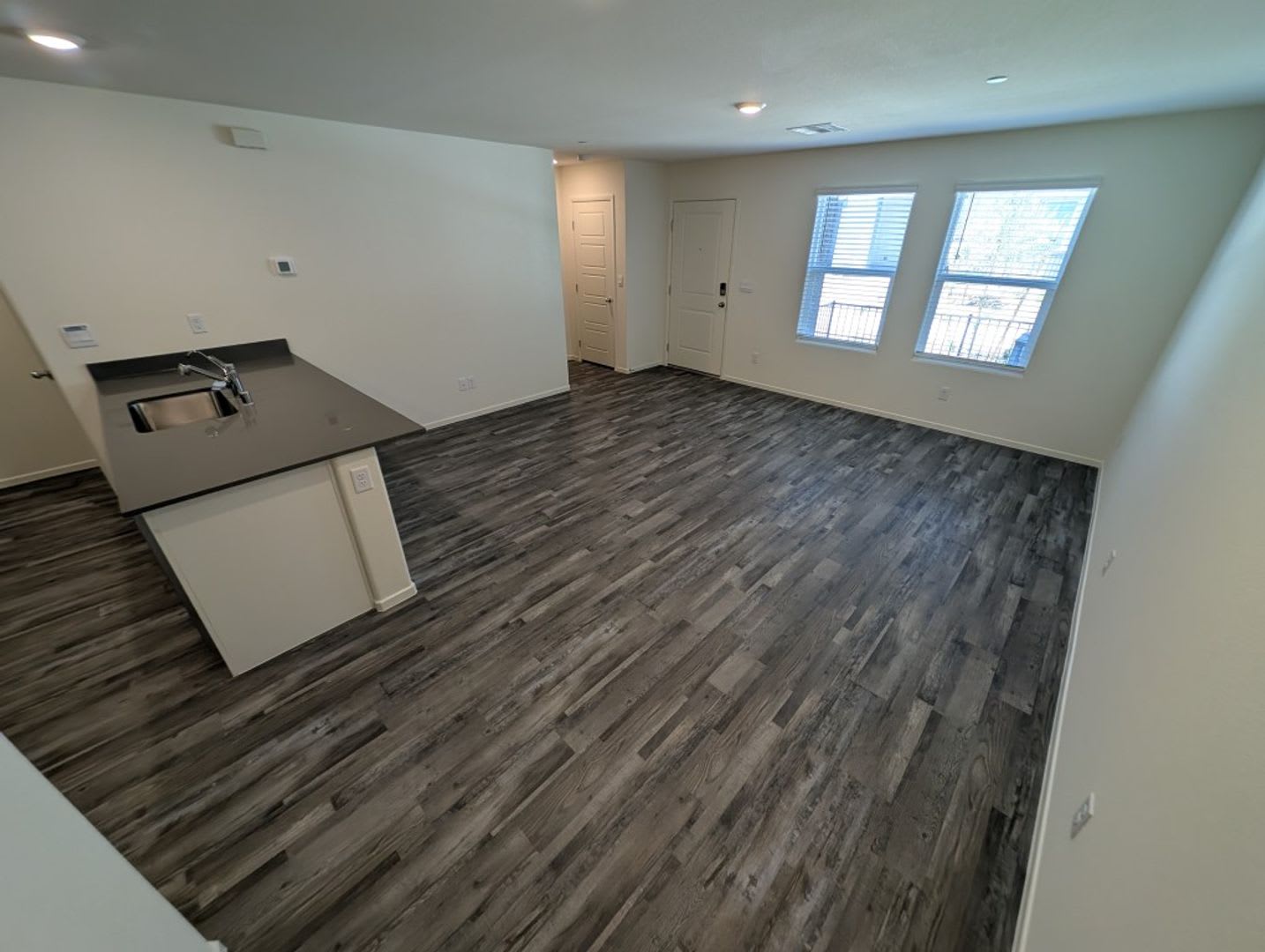 7377 Joanna Brook St – photo 2