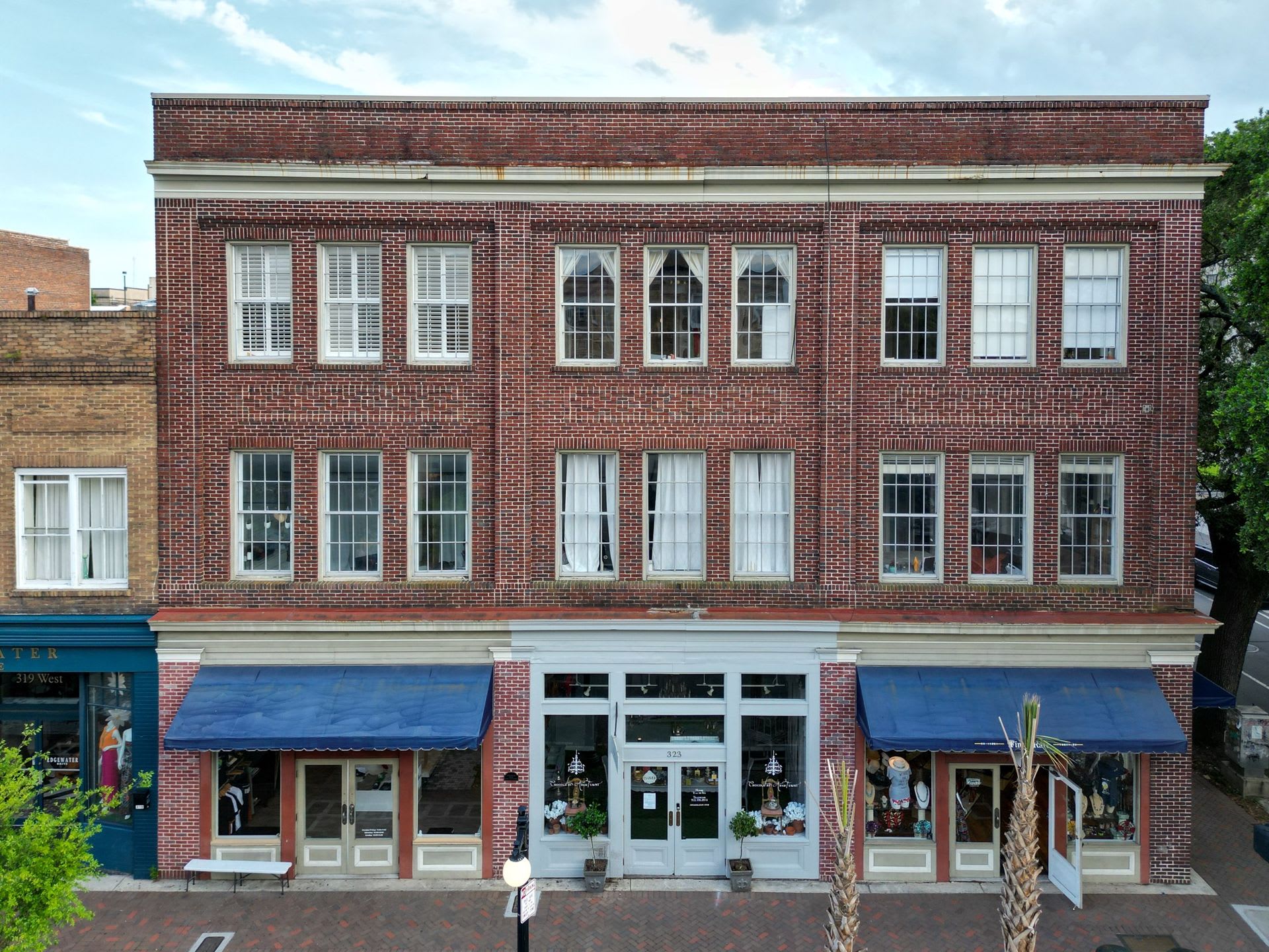 1 Bedroom 1 Bathroom Apartment Downtown – photo 2
